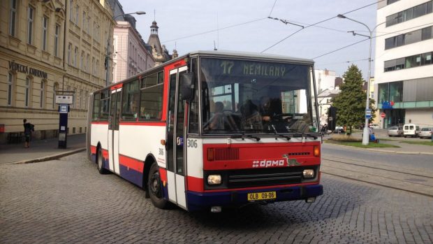 Legendární autobus Karosa B741 zmizel po téměř 20 letech z ulic Olomouce