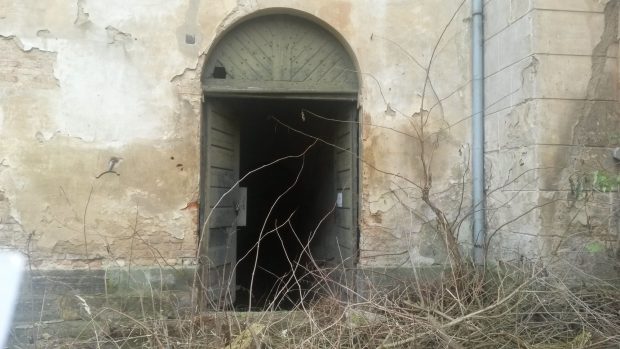 Terezin - vchod do proviantniho skladu