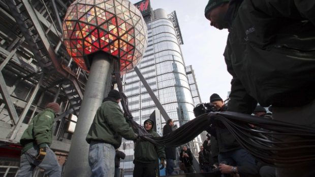 Tradiční silvestrovské rituály na Times Square se musejí každoročně předem vyzkoušet