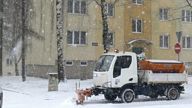 Silničáři mají v terénu často veškerou techniku