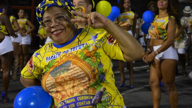 Brazílie, Rio de Janeiro. Nácvik karnevalového průvodu na sambodromu