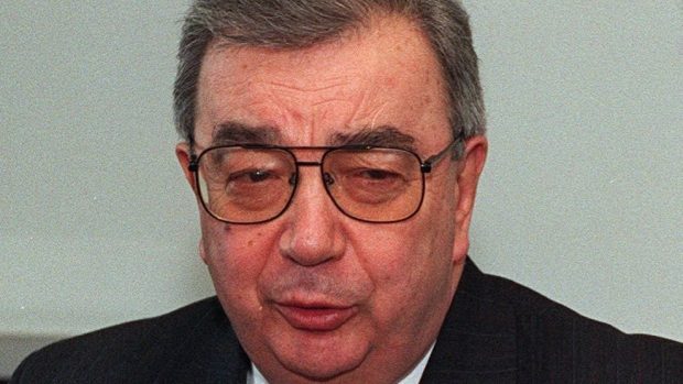 Někdejší ruský premiér, ministr zahraničí a šéf zpravodajských služeb Jevgenij Primakov prohlásil, že Rusko se musí vyvarovat „sebeizolace“ a ponechat dveře otevřené spolupráci se Spojenými státy a NATO