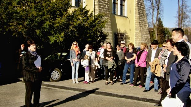 Ředitelka MKS doksy seznamuje veřejnost s historií zámku