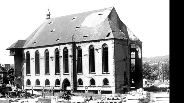 Kostel v Mostě po přesunu