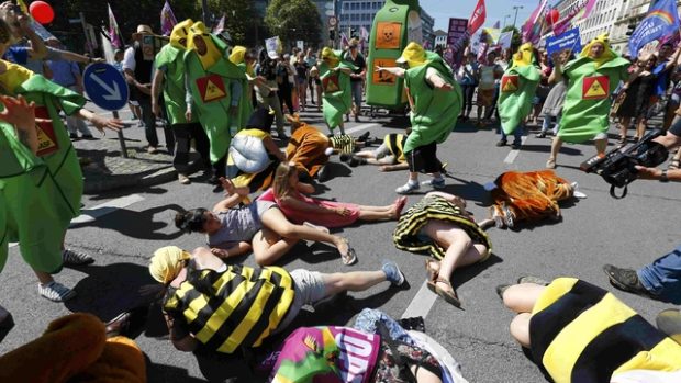 Protest proti globalizaci a summitu G7 v Mnichově