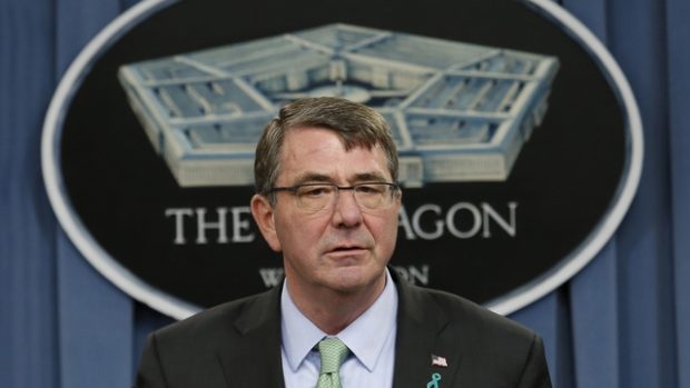 Americký ministr obrany Ashton Carter