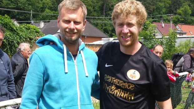 Hokejista Jakub Voráček (vpravo) s pořadatelem turnaje Milanem Cimrmanem
