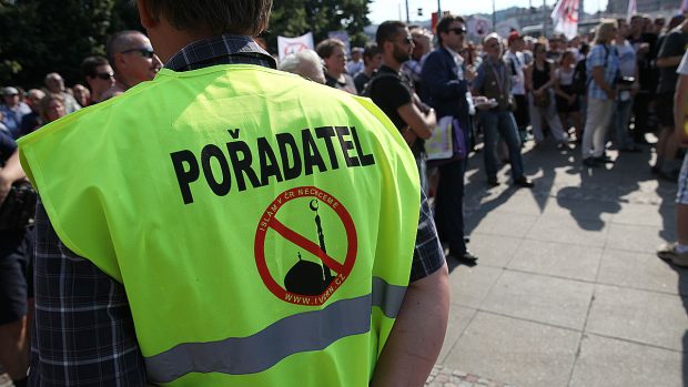 Demonstrace Ne islámu na Palackáho náměstí