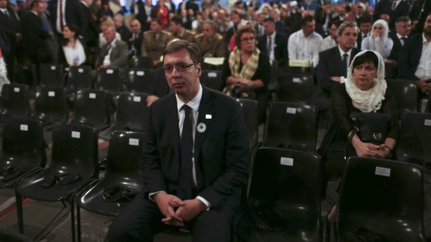 Srbský premiér Aleksandar Vučić v bosenské Srebrenici