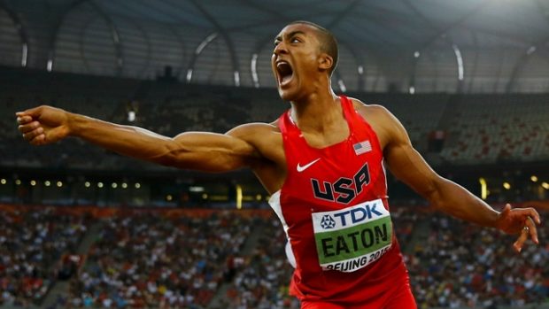 Ashton Eaton zlepšil světový rekord na 9045 bodů