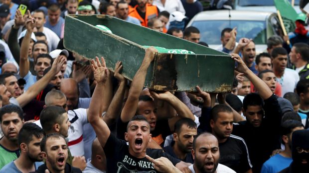 Násilné střety mezi Palestinci a izraelskými ozbrojenými jednotkami si vyžádaly další oběti na životech