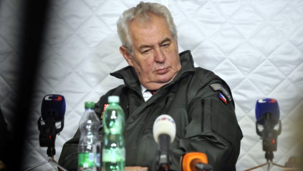 Prezident Miloš Zeman zavítal při návštěvě Zlínského kraje i do areálu muničního skladu ve Vrběticích