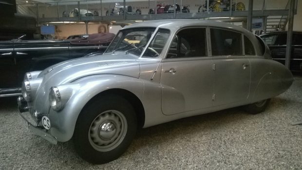 Tatra 87 cestovatelské dvojice Hanzelka - Zikmund