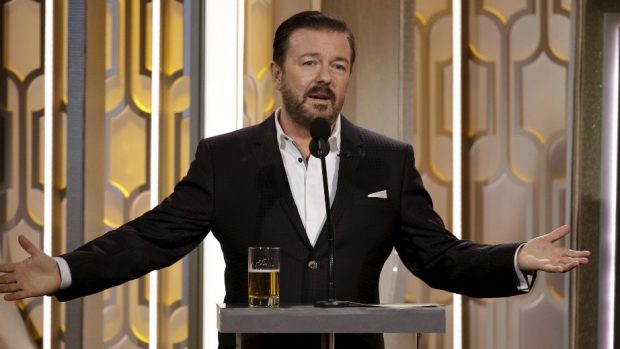 Moderátor slavnostního předávání Zlatých glóbů, britský komik Ricky Gervais.