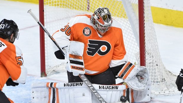 Brankář Michal Neuvirth se zranill a bude Philadelphii chybět několik týdnů