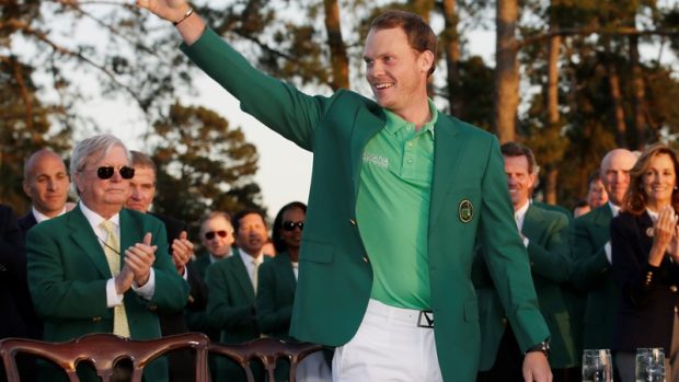 Danny Willett v zeleném saku pro vítěze Masters