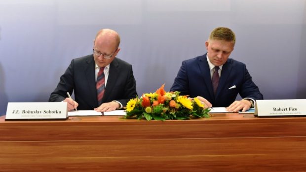 Podpis memoranda po společném jednání vlád České a Slovenské republiky, 26. září 2016