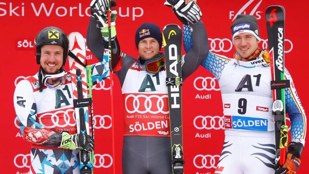 Obří slalom vyhrál Francouz Alexis Pinturault, druhý byl Rakušan Marcel Hirscher (vlevo) a třetí Felix Neureuther z Německa