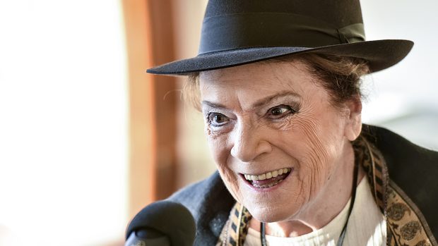 Herečka Vlasta Chramostová slaví 90. narozeniny