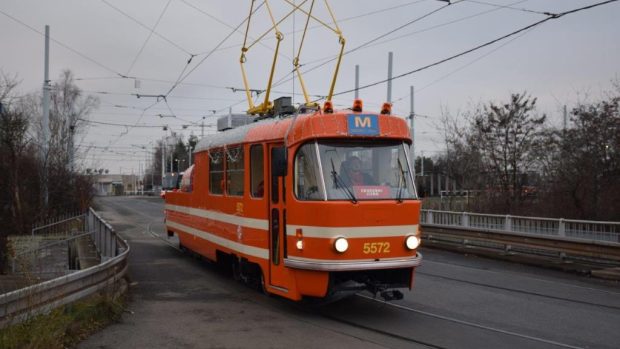 Mazací tramvaj se stala hitem sociálních sítích