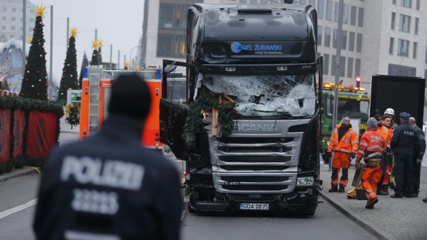 Berlín. Policie na místě útoku