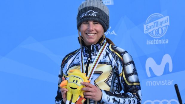 Ester Ledecká na stupních vítězů v Sieře Nevadě