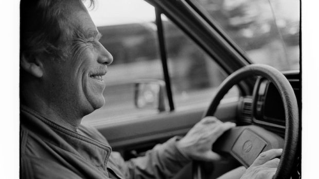 Autodialog s Václavem Havlem, při kterém mohou lidé na Letenské pláni v Praze nahrát vzkaz prvnímu porevolučnímu prezidentovi Václavu Havlovi v jeho v automobilu Volkswagen Golf