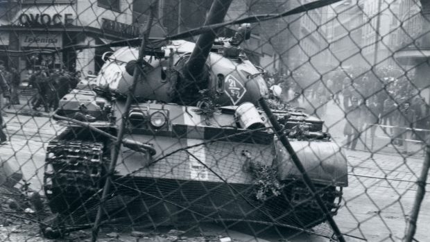 21. srpen 1968 na Vinohradské třídě v Praze