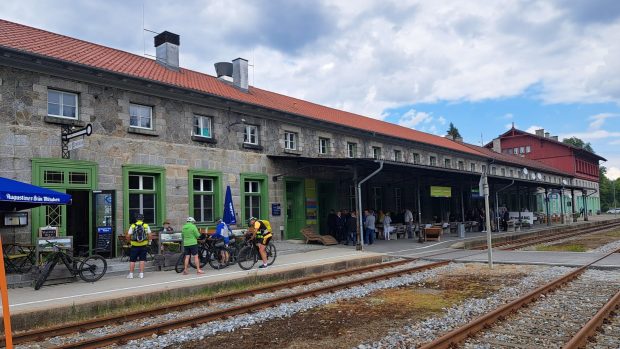 Plzeňský a Jihočeský kraj a tři bavorské okresy, konkrétně Cham, Regen a Freyung-Grafenau, se domluvily, že si budou vzájemně uznávat některé turistické jízdenky