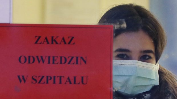 V Polsku tvoří veřejnou debatu koronavirus a prezidentské volby