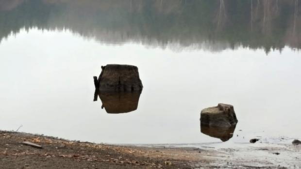 Lidé na Tachovsku můžou po letech znovu vidět zbytky vesnice Lučina, která skončila pod stejnojmennou přehradou