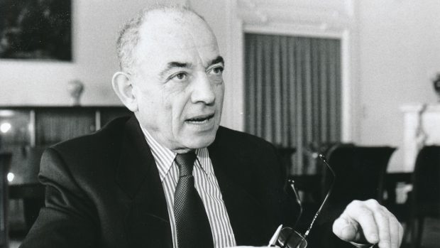 Exministr obrany a Havlův kancléř Luboš Dobrovský