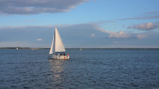 1920px-jezioro_niego_210706-144619_ada.jpg
