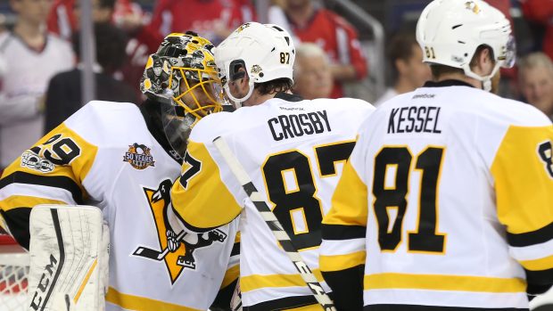 Opory Pittsburghu Marc-Andre Fleury aSidney Crosby