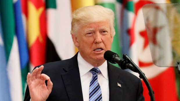 Americký prezident na arabsko-americkém summitu v Rijádu