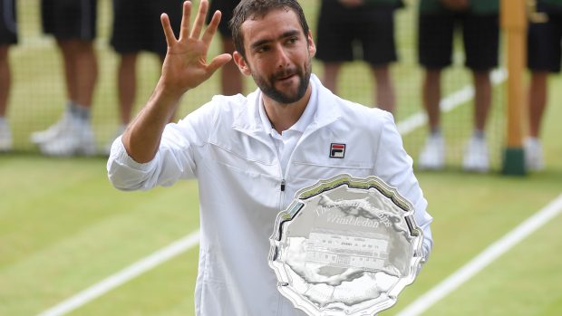 Chorvatský tenista Marin Čilič po finále Wimbledonu