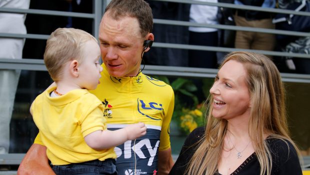 Chris Froome s rodinou po závěrečné etapě