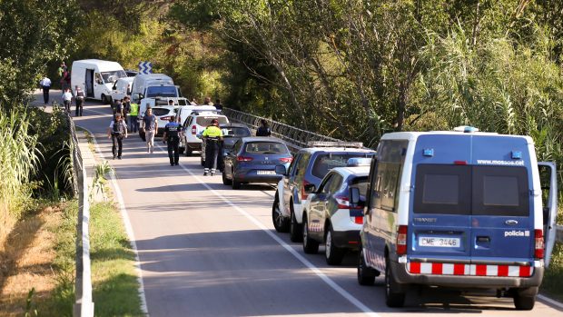 Zásah španělské policie u města Subirats