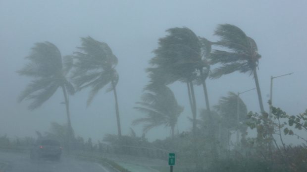 Hurikán Irma se blíží k Portoriku.