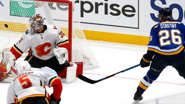 Zápas mezi St. Louis Blues a Calgary Flames