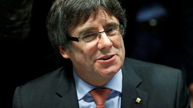 Katalánský expremiér Carles Puigdemont z Bruselu vyzval španělskou vládu, aby s ohledem na výsledky okamžitě zrušila přímou správu nad touto autonomní oblastí.