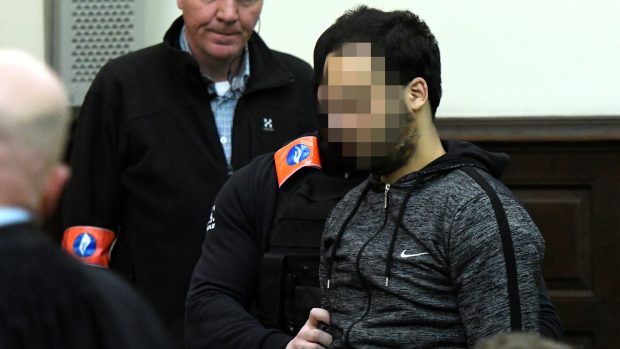 Sofien Ayari u soudu v Bruselu v roce 2018, ve kterém byl v nepřítomnosti odsouzen i Salah Abdeslam. (archivní foto)