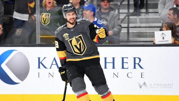 Útočník Tomáš Hyka slaví svůj premiérový gól za Las Vegas Knights