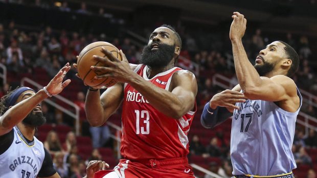 Nezastavitelný James Harden nasázel Memphisu 57 bodů