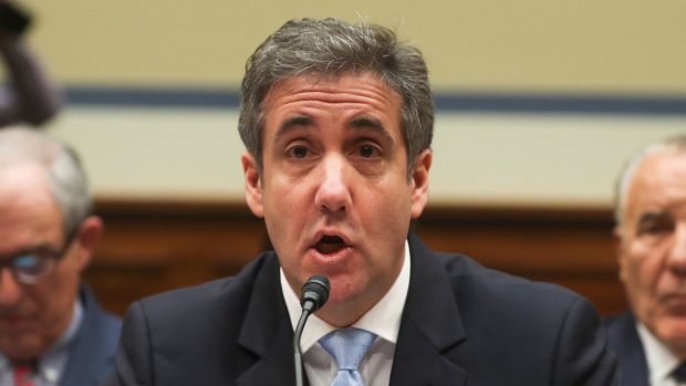 Michael Cohen vypovídá před výborem Sněmovny reprezentantů pro dohled a reformu