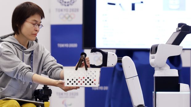 Ukázka robotů pro olympijské hry v Tokiu.