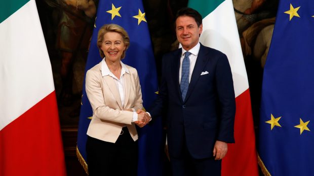 Budoucí předsedkyně Evropské komise Ursula von der Leyenová a italský premiér Giuseppe Conte