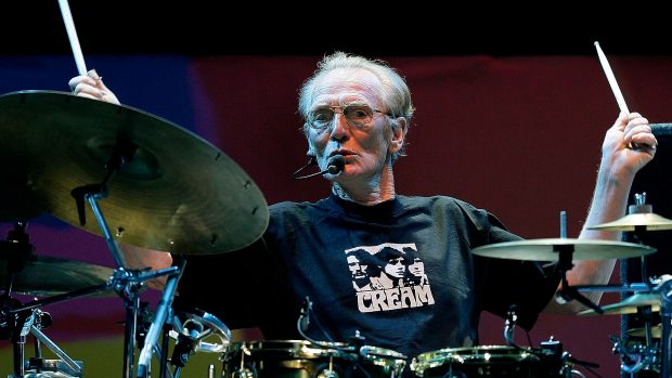 Anglický bubeník Ginger Baker