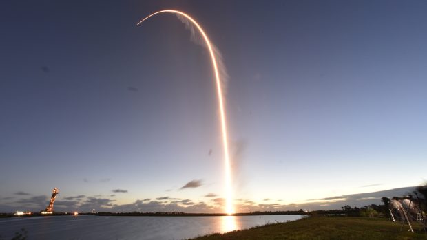 Start kosmické lodi společnosti Boeing CST-100 Starliner.