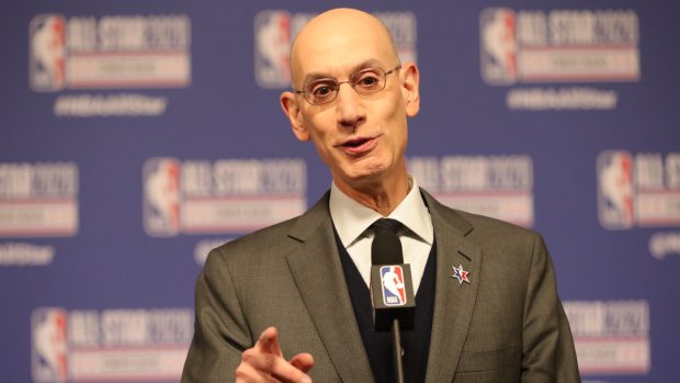 Komisionář NBA Adam Silver